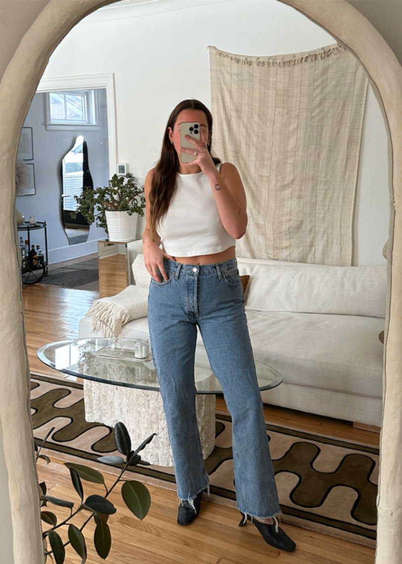 Mid Rise Relaxed Boot Jean / Size 28