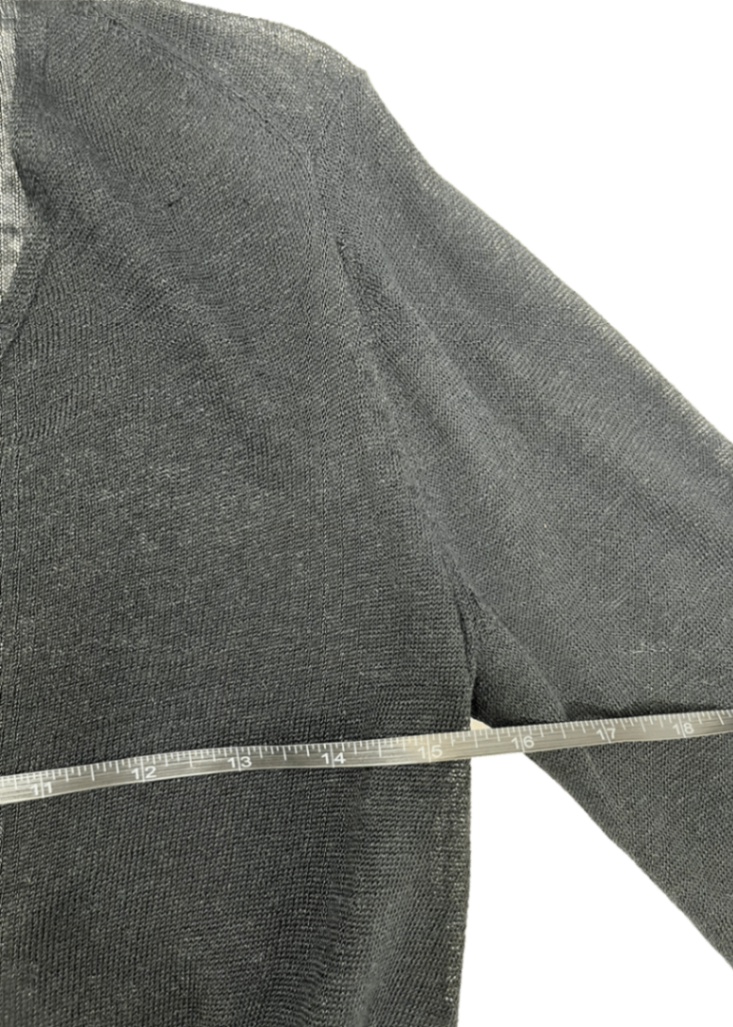 V-Neck Sweater Black / Size M