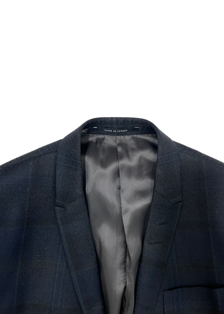 'Evert' Navy Plaid Wool Blazer/ Size 40