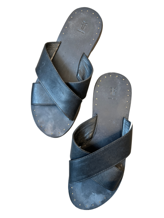 Criss Cross Leather Sandal Black / Size 7.5