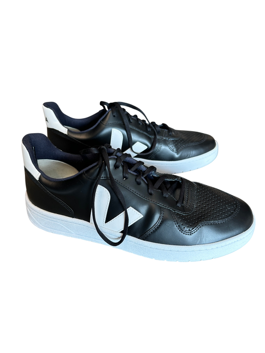 V-10 Leather Sneakers Black/White / Size 11