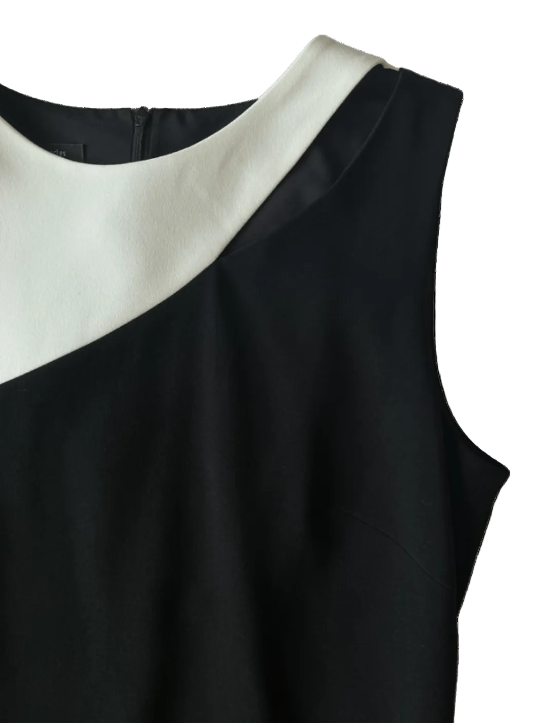 Midi Dress Shoulder Cutout Black/White / Size 10