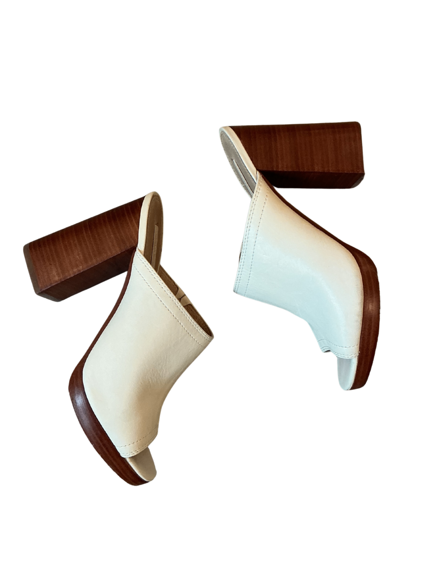 Karissa Mule White / Size 8