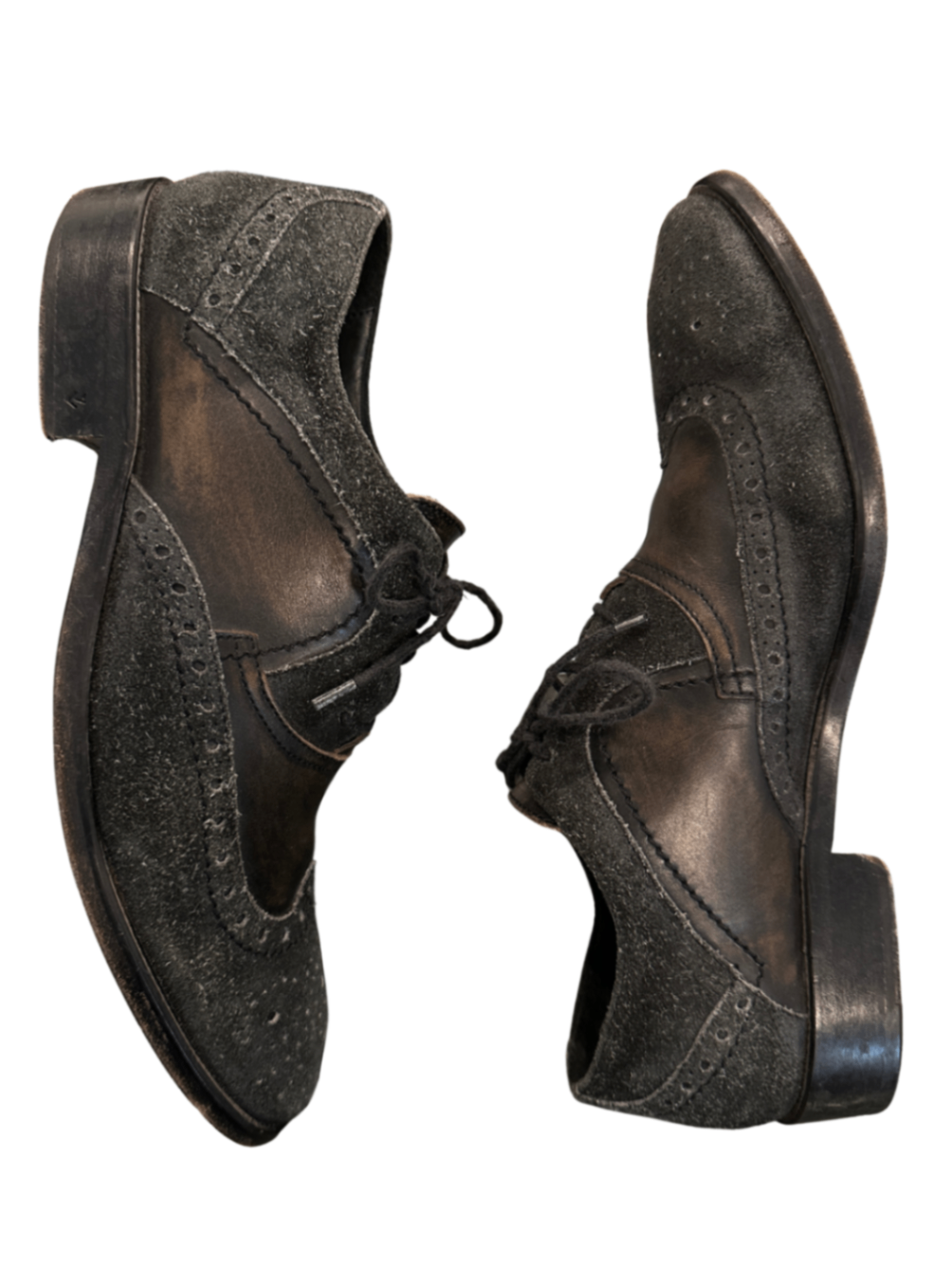 Two-Tone Distressed Wingtip Brogues / Size 8