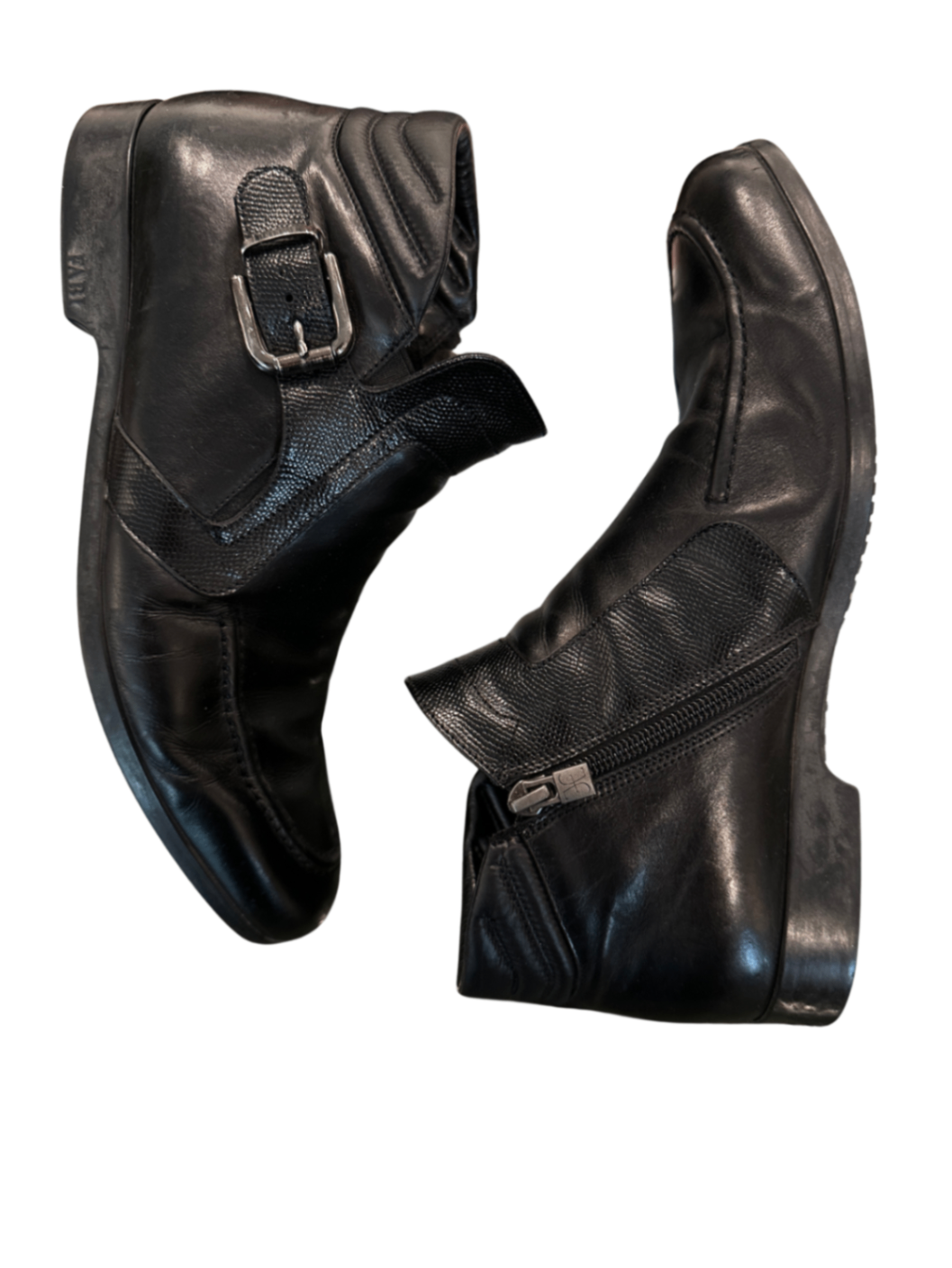 Buckled Leather Ankle Boots Black / Size 40