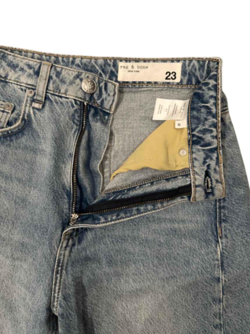 Charlie High Rise Barrel Crop Jean Lou / Size 23