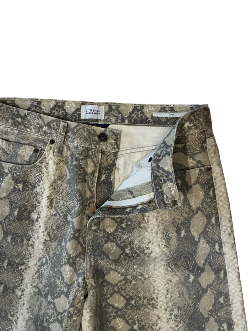 Miro Long Relaxed Jean Python / Size 29